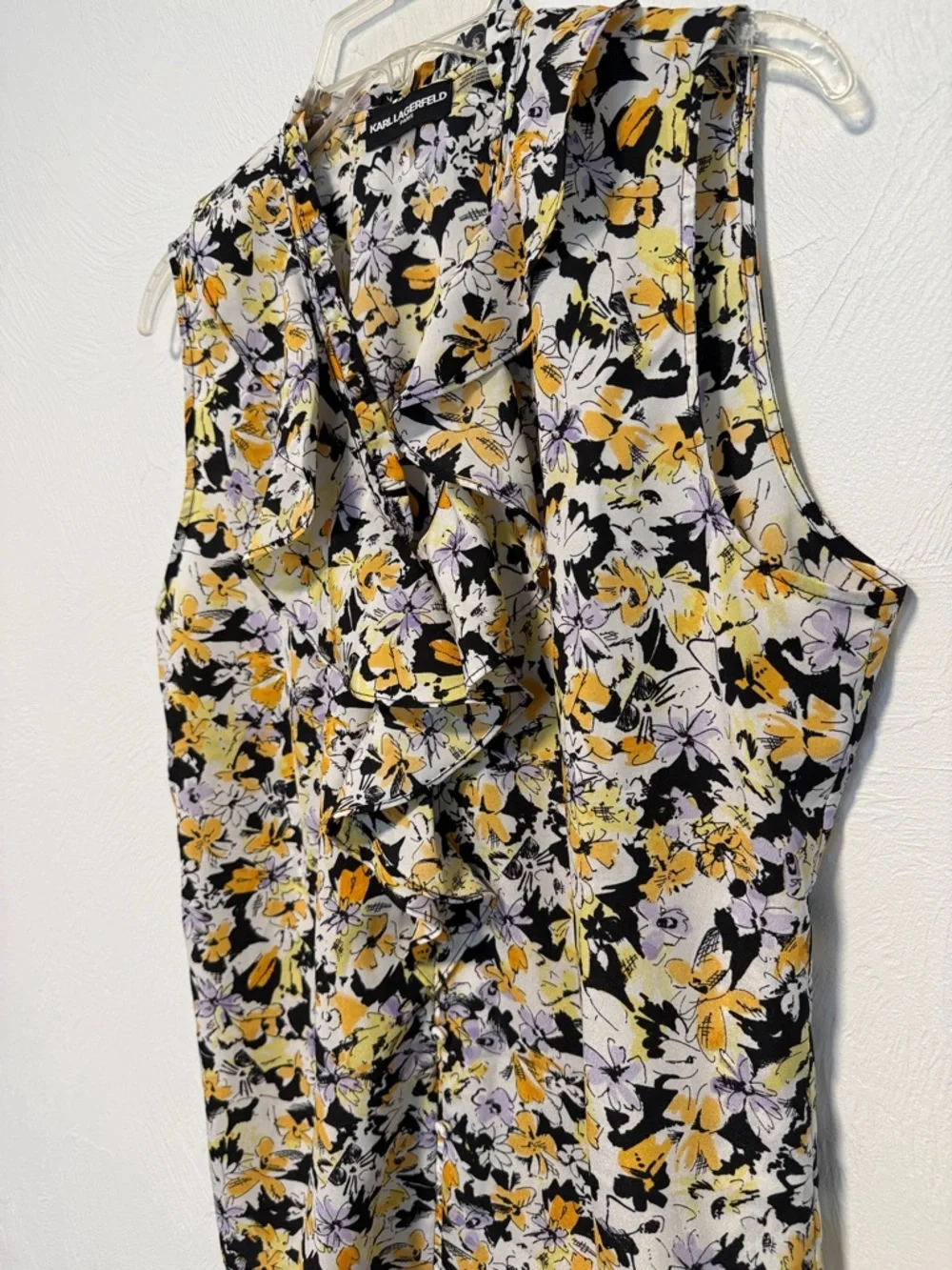 Karl Lagerfeld Sleeveless Ruffle V-Neck Floral blouse - Yellow Black White - Picture 4 of 5